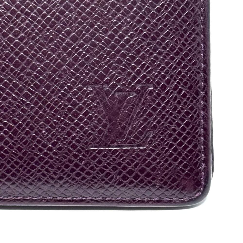Louis Vuitton Taiga Long Wallet - Picture 3 of 12
